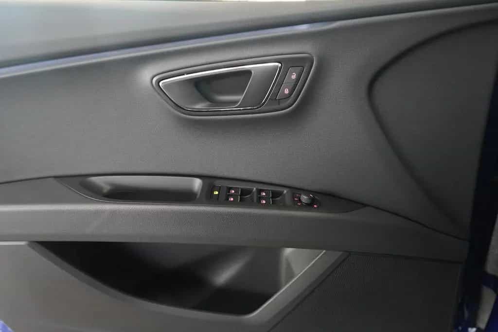 Seat Leon ST 1.5 FR LED FullLink Digitales Cockpit 07/2019-photo-27