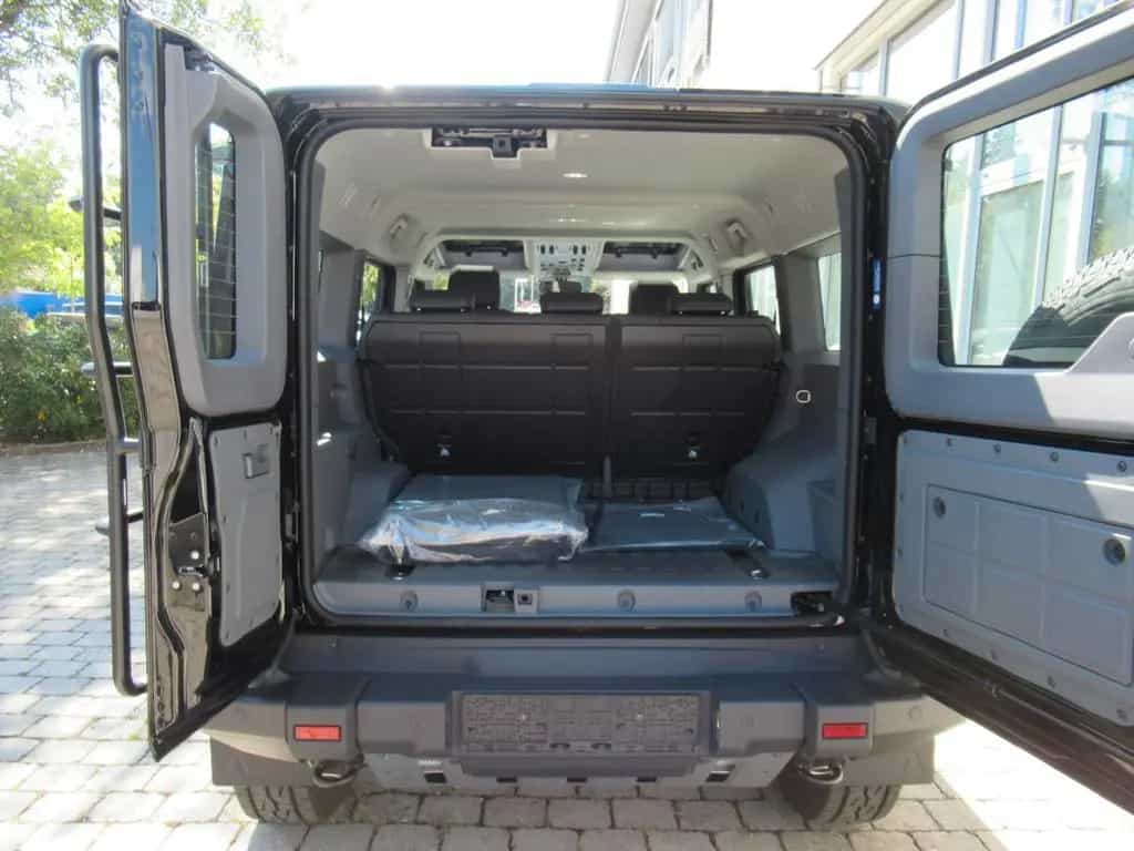 INEOS Grenadier NEW 3.0D FIELDMASTER LTD BI-COLOR + NAPPA RECARO 07/2024-photo-11