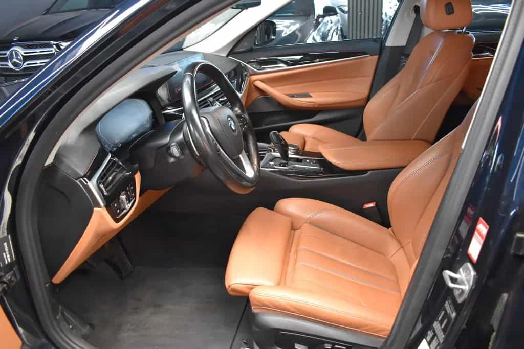 BMW 520 d Touring SPORT LINE*PANO*AHK*H&K*LEDER* 07/2020-photo-12