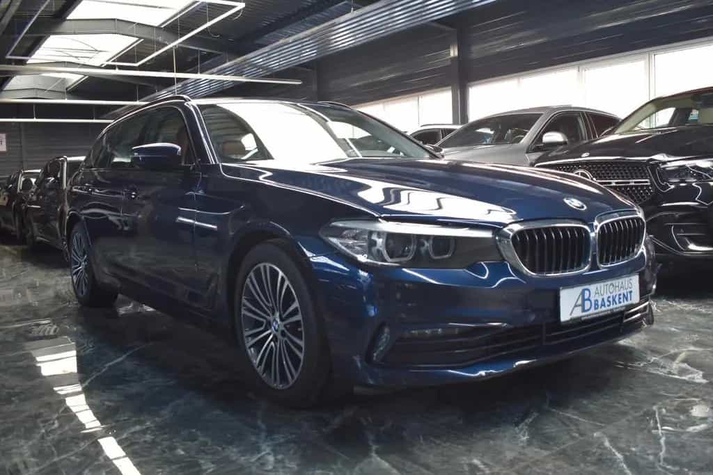 BMW 520 d Touring SPORT LINE*PANO*AHK*H&K*LEDER* 07/2020-photo-15