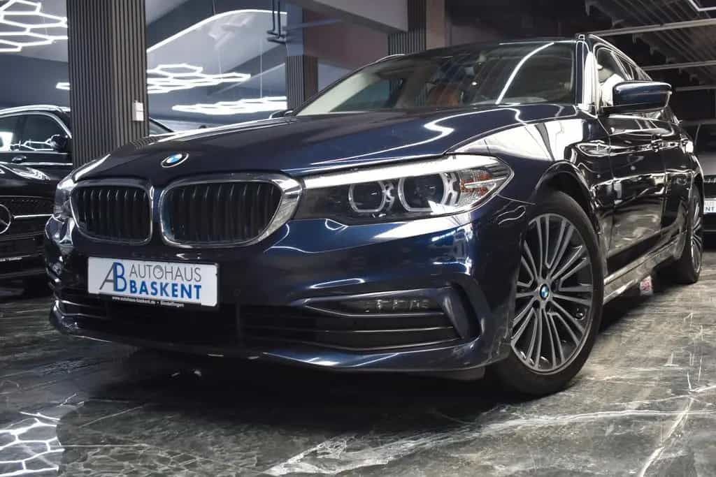 BMW 520 d Touring SPORT LINE*PANO*AHK*H&K*LEDER* 07/2020-photo-17