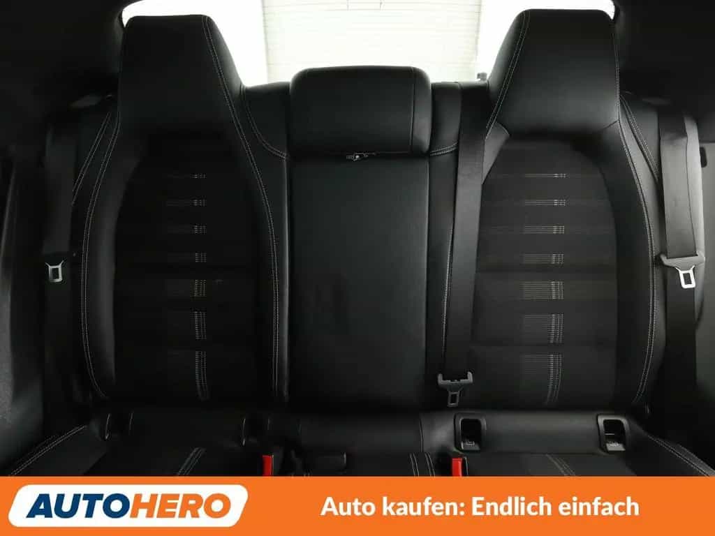 Mercedes-Benz CLA 180 Urban *NAVI*LED*PDC*SHZ* 02/2017-photo-15