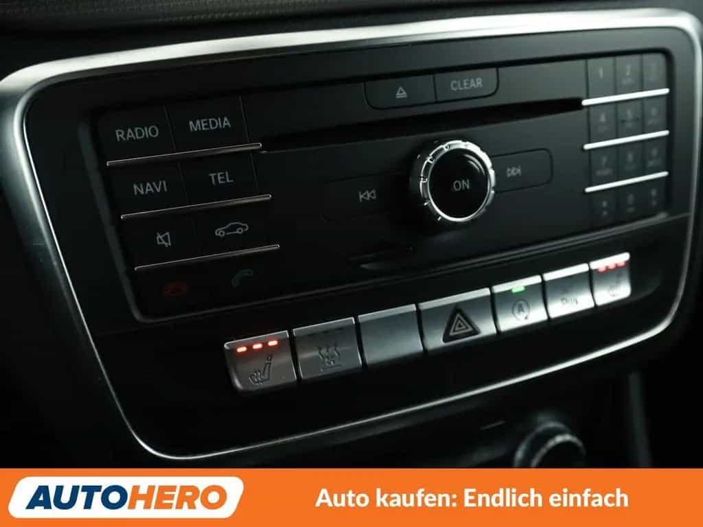 Mercedes-Benz CLA 180 Urban *NAVI*LED*PDC*SHZ* 02/2017-photo-23
