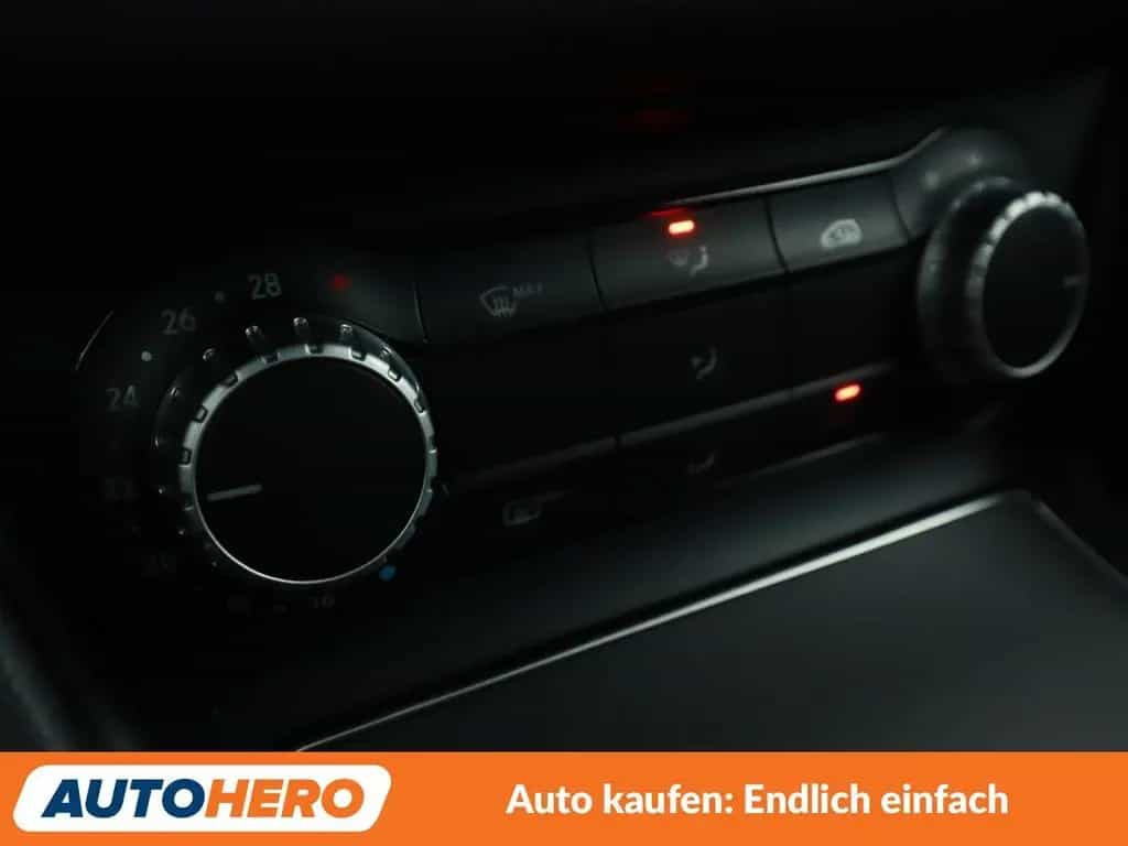 Mercedes-Benz CLA 180 Urban *NAVI*LED*PDC*SHZ* 02/2017-photo-24