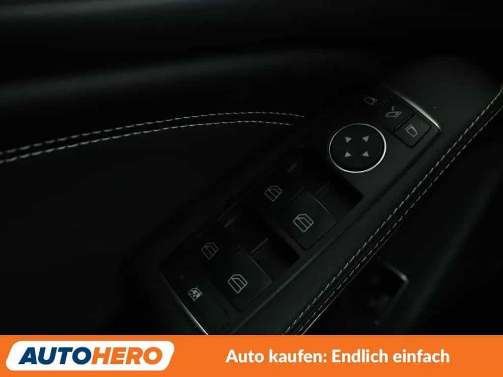 Mercedes-Benz CLA 180 Urban *NAVI*LED*PDC*SHZ* 02/2017-photo-29