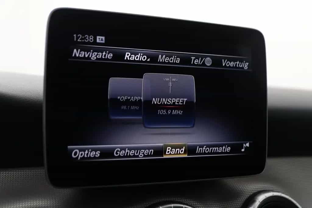 Mercedes-Benz CLA 200 Shooting Brake Prestige | AHK | kamera | 01/2019-photo-23