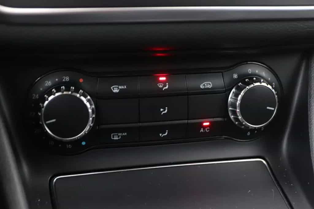 Mercedes-Benz CLA 200 Shooting Brake Prestige | AHK | kamera | 01/2019-photo-29