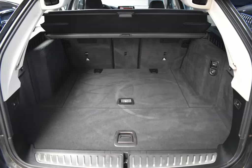BMW 520 d Touring xDrive*AHK*LED*LIVE COCKPIT*SHZ* 01/2021-photo-15