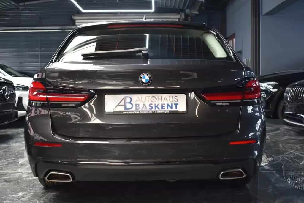 BMW 520 d Touring xDrive*AHK*LED*LIVE COCKPIT*SHZ* 01/2021-photo-16