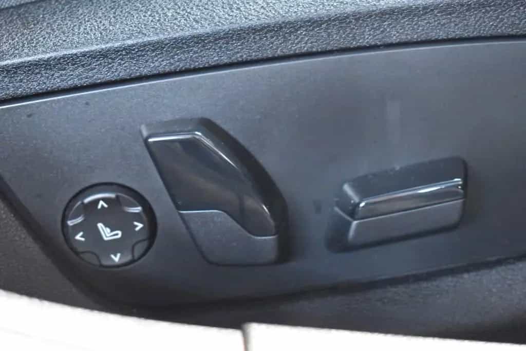 BMW 520 d Touring xDrive*AHK*LED*LIVE COCKPIT*SHZ* 01/2021-photo-9