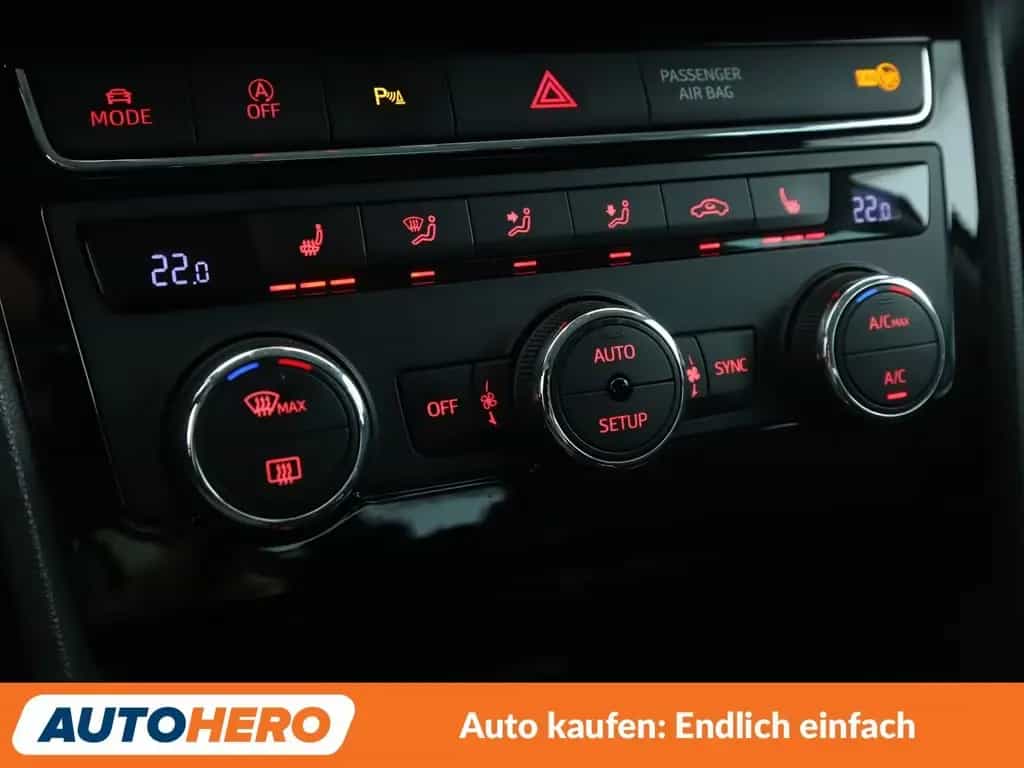 Seat Leon 1.5 TSI ACT FR Black Matt Edition*NAVI*LED* 08/2019-photo-22