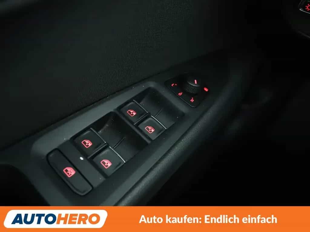 Seat Leon 1.5 TSI ACT FR Black Matt Edition*NAVI*LED* 08/2019-photo-24