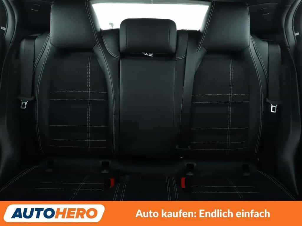 Mercedes-Benz GLA 200 Urban Aut.*NAVI*TEMPO*PDC* 04/2016-photo-15