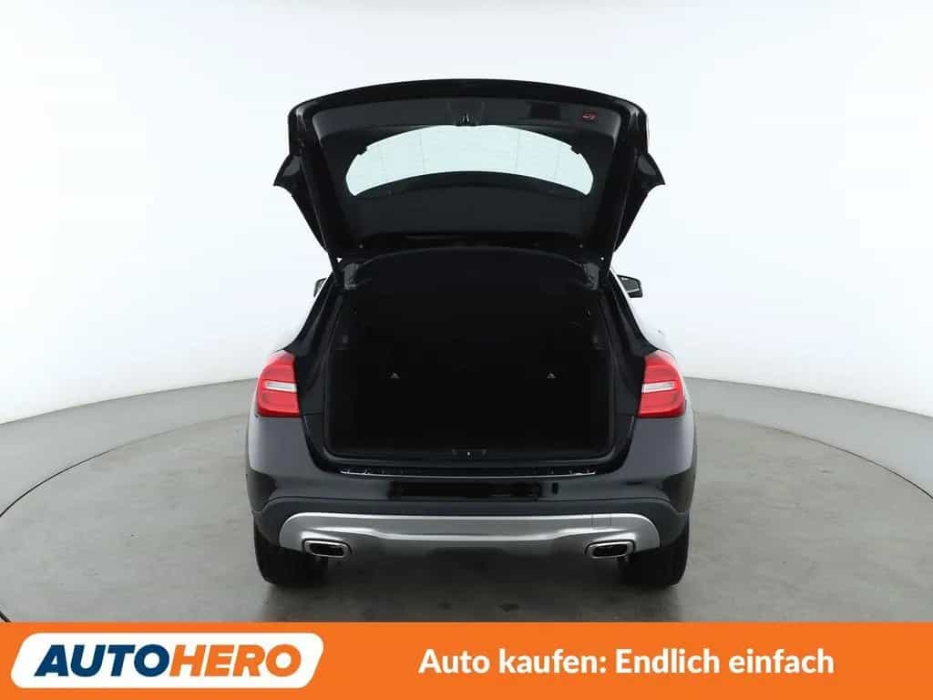 Mercedes-Benz GLA 200 Urban Aut.*NAVI*TEMPO*PDC* 04/2016-photo-16