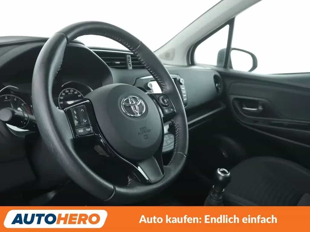 Toyota Yaris 1.5 Dual VVT-iE Team D *NAVI*TEMPO*CAM*SHZ 07/2018-photo-10