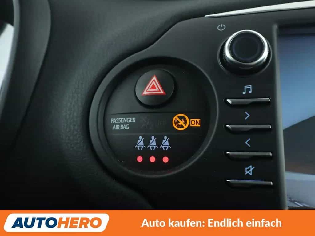 Toyota Yaris 1.5 Dual VVT-iE Team D *NAVI*TEMPO*CAM*SHZ 07/2018-photo-23
