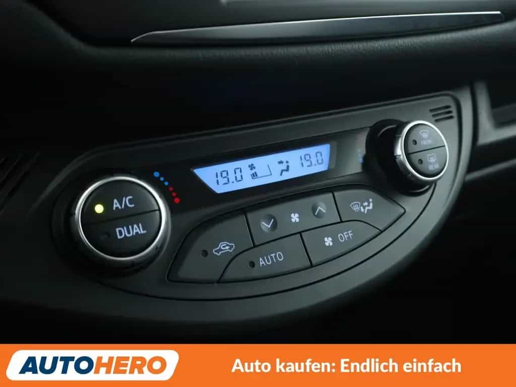 Toyota Yaris 1.5 Dual VVT-iE Team D *NAVI*TEMPO*CAM*SHZ 07/2018-photo-24