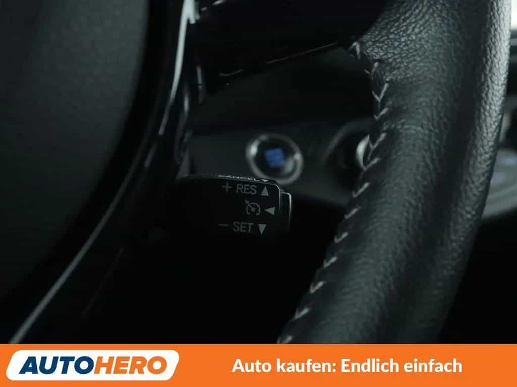 Toyota Yaris 1.5 Dual VVT-iE Team D *NAVI*TEMPO*CAM*SHZ 07/2018-photo-27
