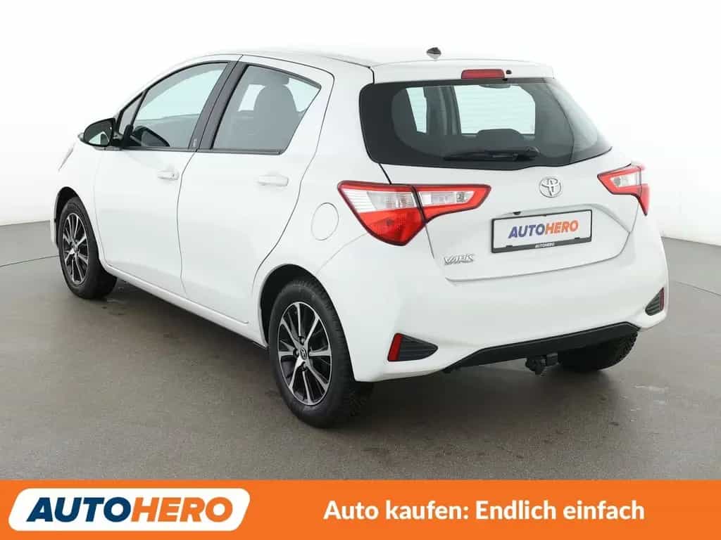 Toyota Yaris 1.5 Dual VVT-iE Team D *NAVI*TEMPO*CAM*SHZ 07/2018-photo-3