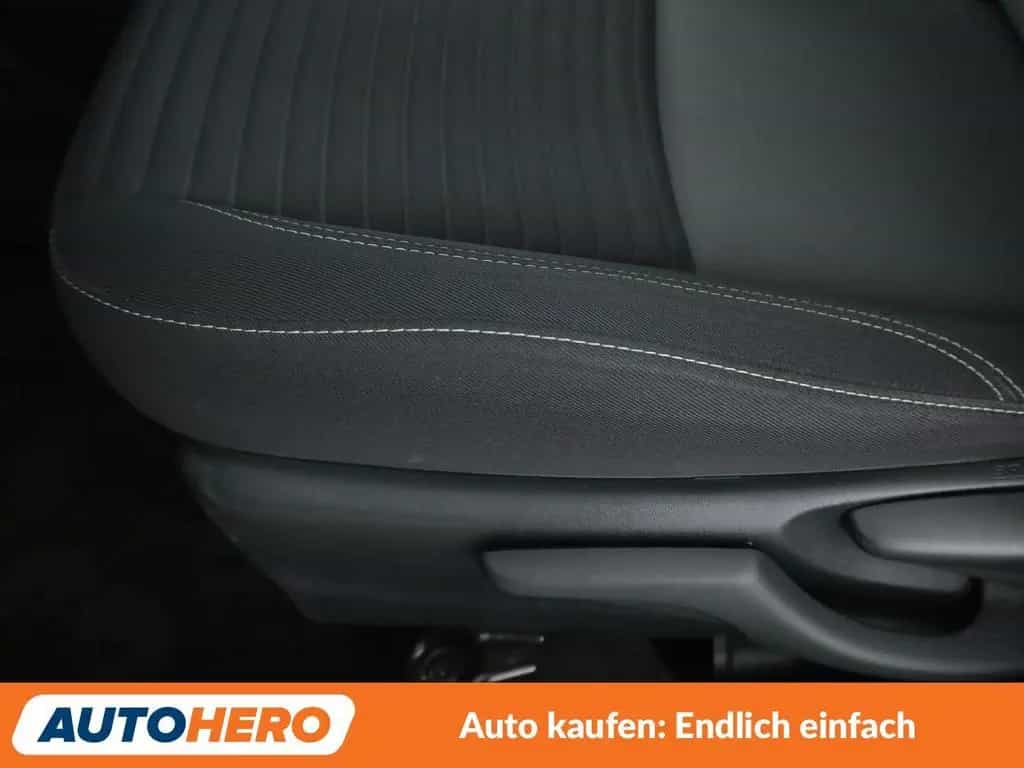 Toyota Yaris 1.5 Dual VVT-iE Team D *NAVI*TEMPO*CAM*SHZ 07/2018-photo-30