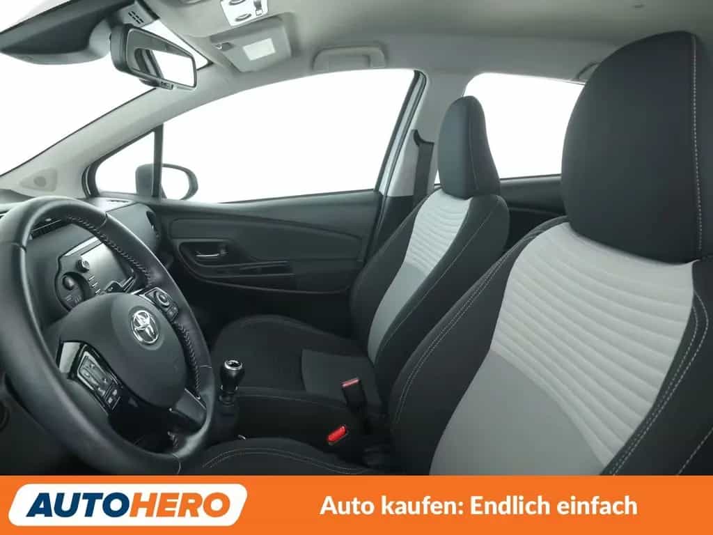 Toyota Yaris 1.5 Dual VVT-iE Team D *NAVI*TEMPO*CAM*SHZ 07/2018-photo-9