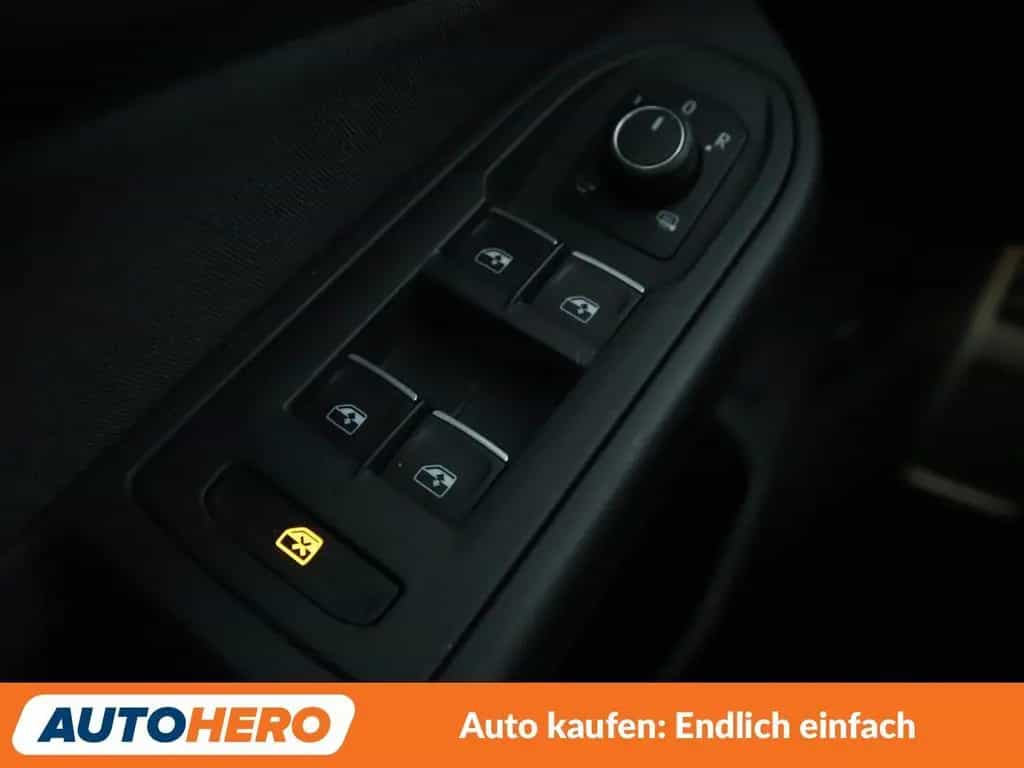 Volkswagen Golf VIII 2.0 TDI GTD Aut.*NAV*MATRIX*ACC*CAM*SH 03/2021-photo-24