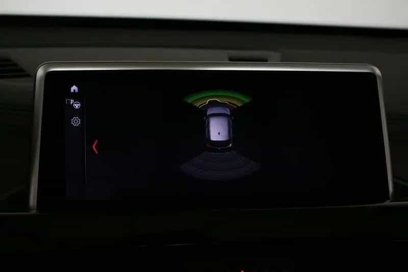 BMW X1 sDrive18i Sport Line AHK Panorama LED Navi 04/2021-photo-10