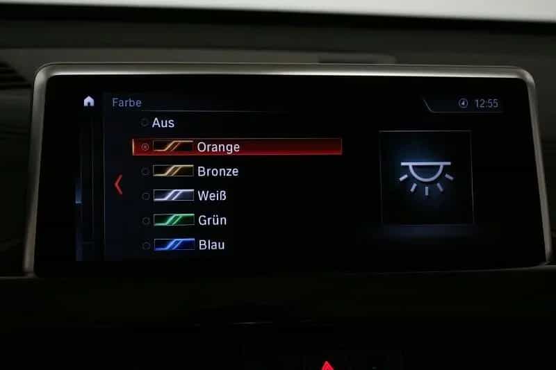 BMW X1 sDrive18i Sport Line AHK Panorama LED Navi 04/2021-photo-14