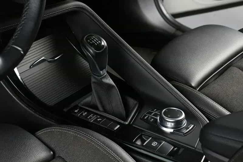 BMW X1 sDrive18i Sport Line AHK Panorama LED Navi 04/2021-photo-8