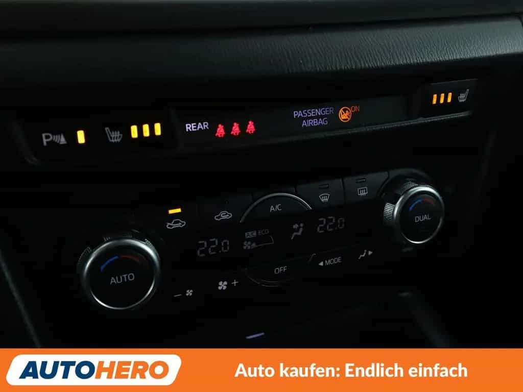 Mazda 3 2.0 Sports-Line *NAVI*HEAD-UP*BI-XENON*ACC*CAM 02/2016-photo-22