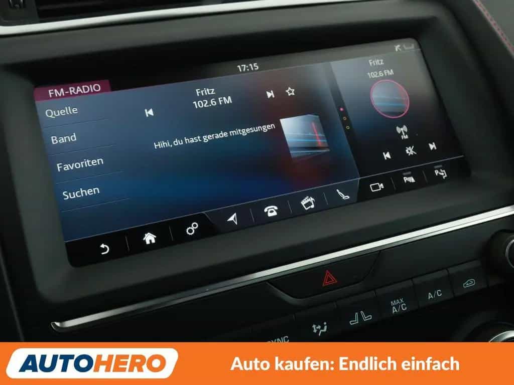 Jaguar E-Pace P250 AWD Aut.*NAVI*TEMPO*CAM*PDC*LIM* 07/2018-photo-20