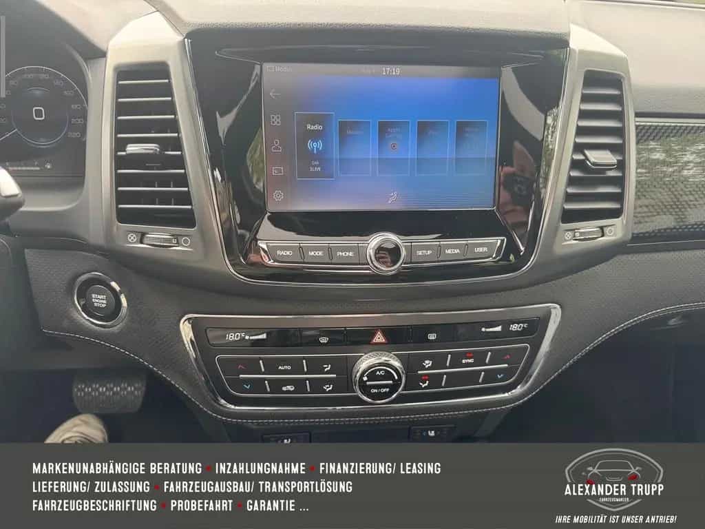 Ssangyong MUSSO Musso Grand 2.2 Black Line 4WD AHK Xeno... 03/2024-photo-12