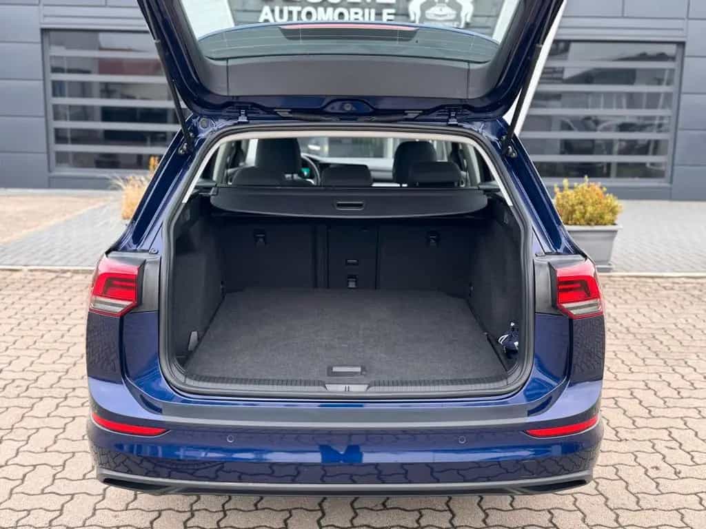Volkswagen Golf VIII Variant Life 03/2021-photo-14