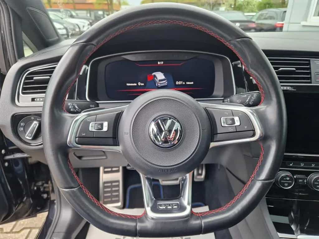 Volkswagen Golf VII Lim. GTI Performance *Pano*Kamera*LED 02/2018-photo-17