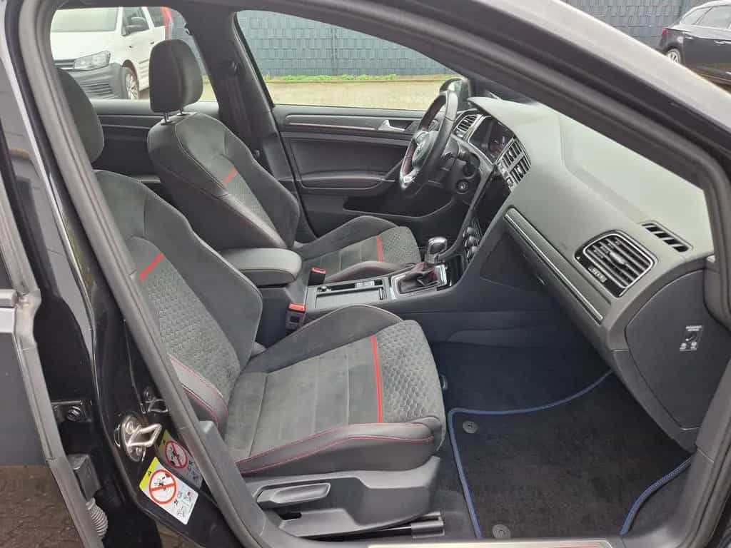 Volkswagen Golf VII Lim. GTI Performance *Pano*Kamera*LED 02/2018-photo-18
