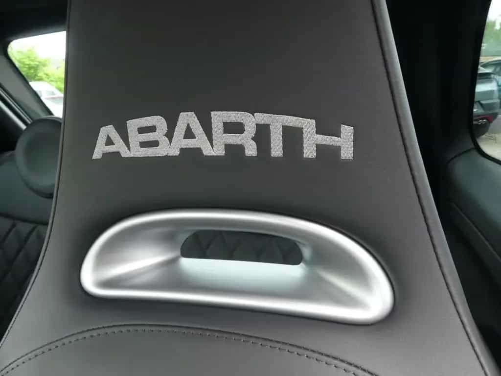 Abarth 595 TURISMO 1.4 T-JET 165PS LEDER BEATS CARPLAY 02/2022-photo-10