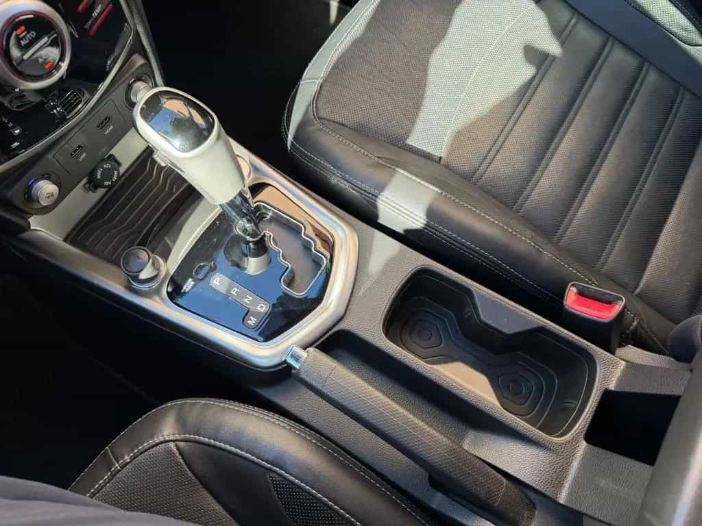 Ssangyong Tivoli 1.6 e-XDi SAPPHIRE 4WD 1.HD+VOLL+LEDER 11/2016-photo-12