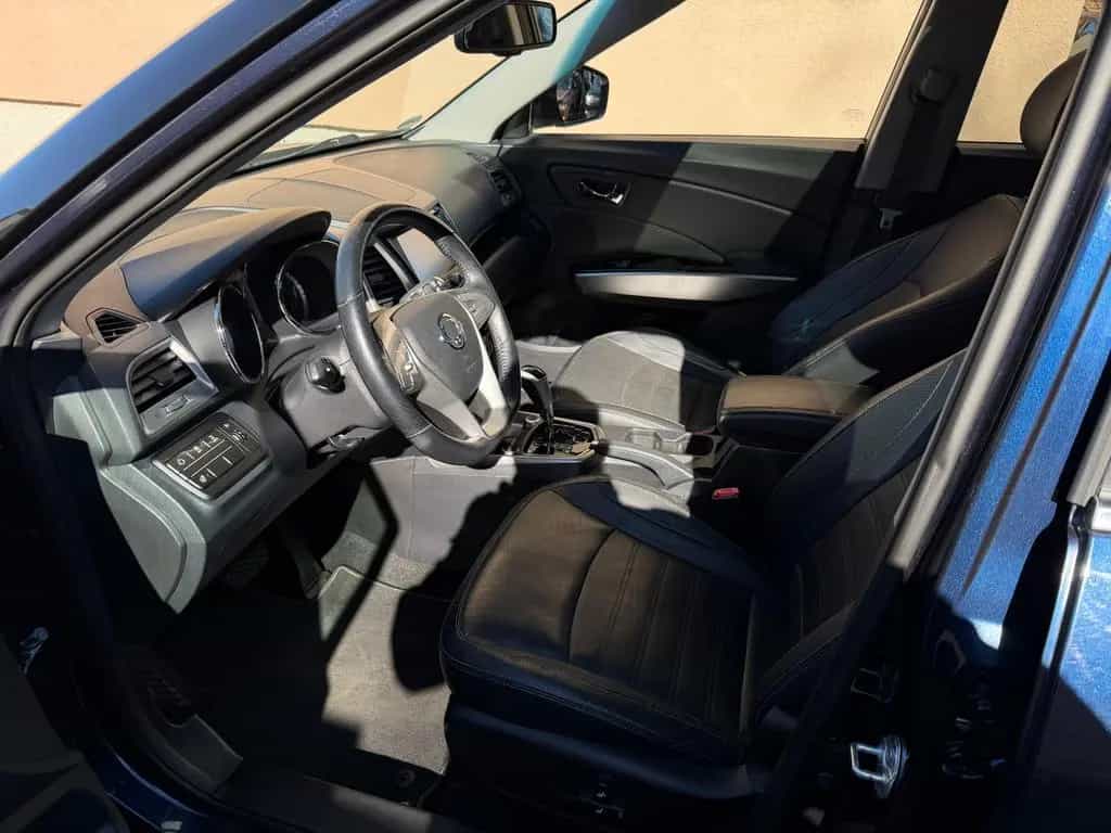 Ssangyong Tivoli 1.6 e-XDi SAPPHIRE 4WD 1.HD+VOLL+LEDER 11/2016-photo-17