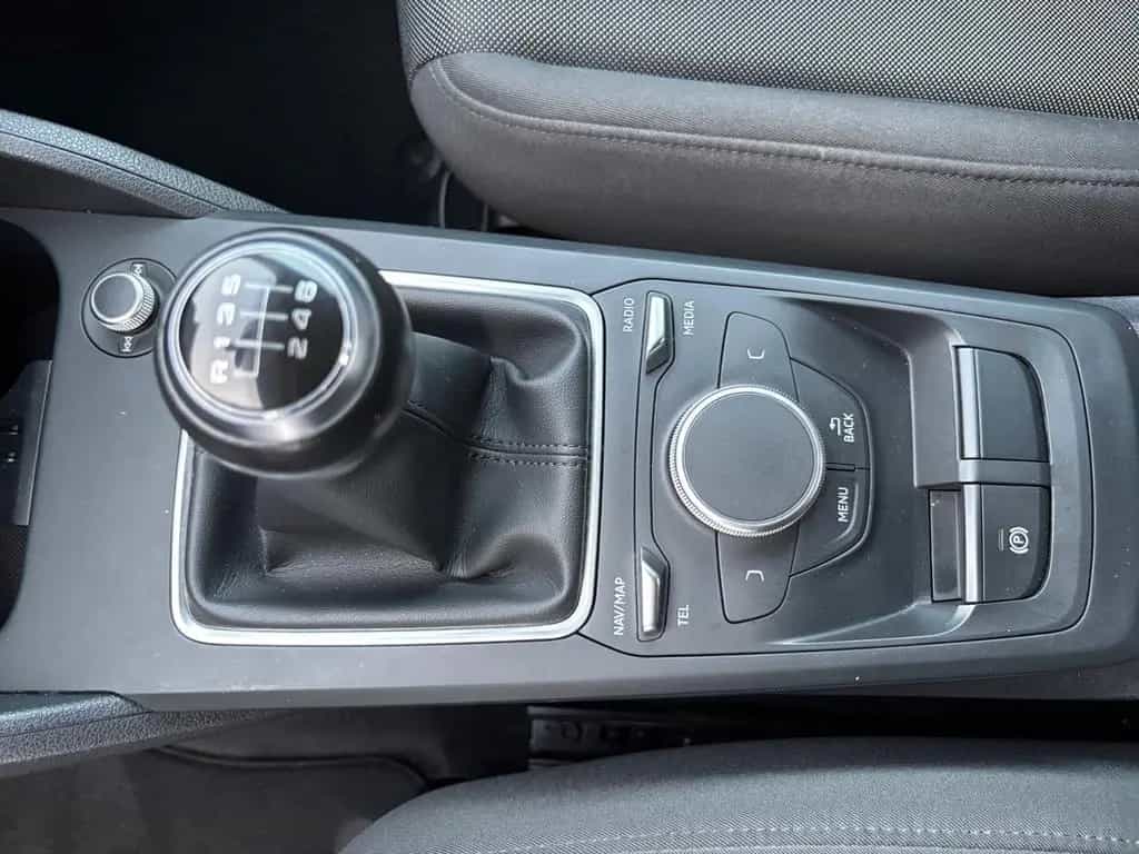 Audi Q2 ultra/Klima/FSE/SHZ/Tempomat/USB 06/2017-photo-17