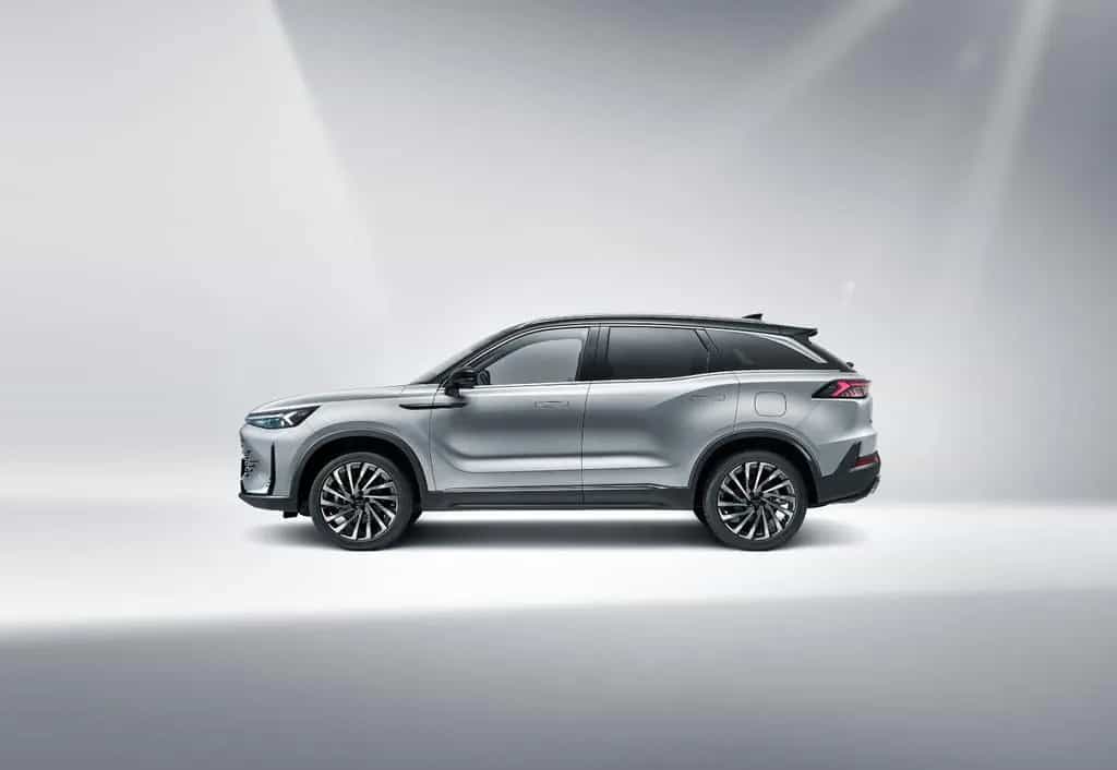 BAIC Beijing X75 1,5 GDI *Aut*ACC*Leder*Kam*Mem*Ambie null-photo-2