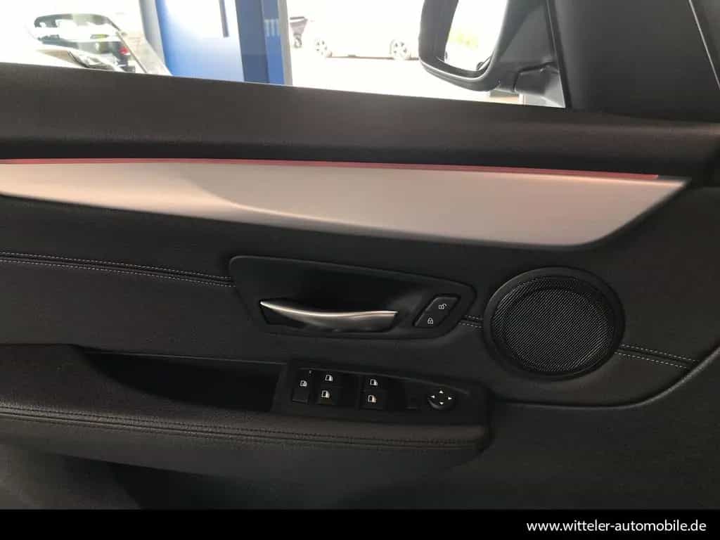 BMW 218 2er Active Tourer - 218i Luxury Line Navi/LED/PC 07/2020-photo-25