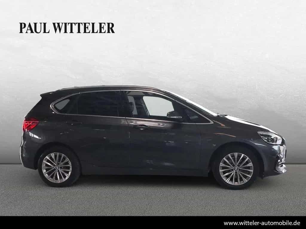 BMW 218 2er Active Tourer - 218i Luxury Line Navi/LED/PC 07/2020-photo-4