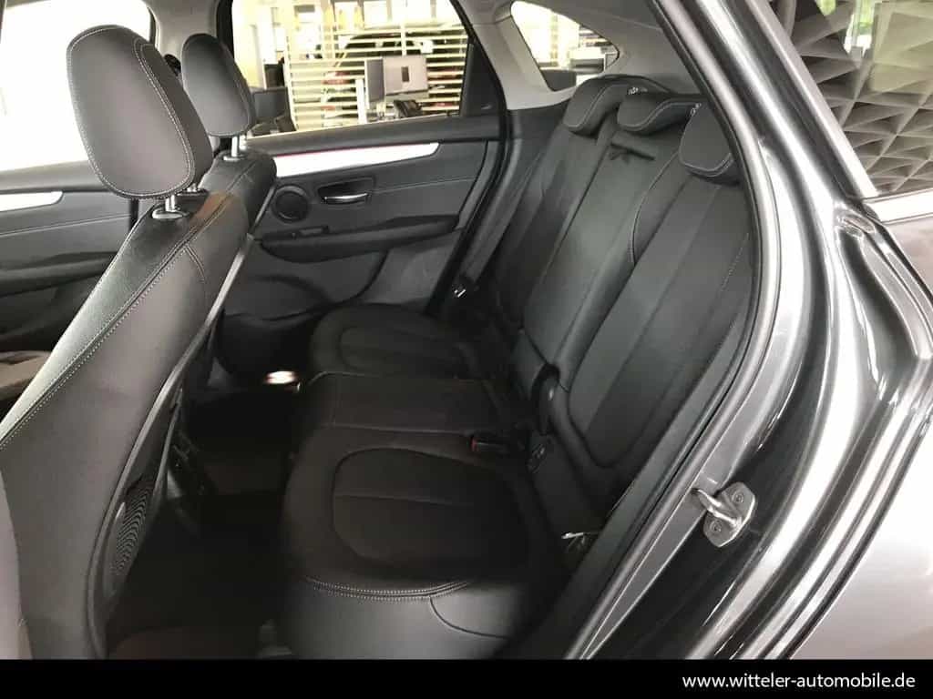 BMW 218 2er Active Tourer - 218i Luxury Line Navi/LED/PC 07/2020-photo-6