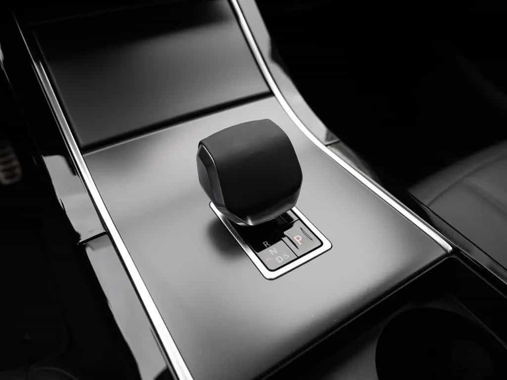 Land Rover Range Rover Evoque D200 Dynamic SE FACEL. PANO 06/2024-photo-19