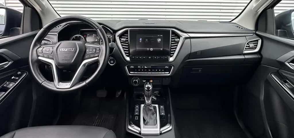 Isuzu D-Max 1.9 Double Cab lang L automatik 4x4 09/2023-photo-10