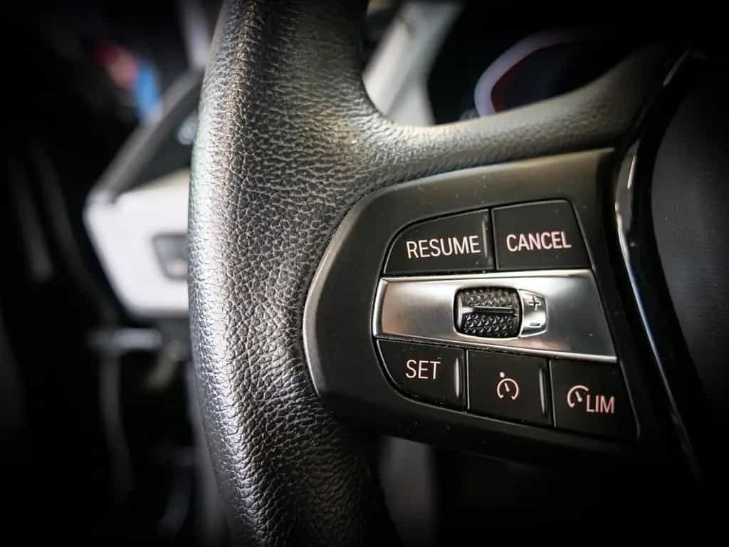 BMW 118 i Advantage Aut Nav LED PDCv+h HiFi 05/2022-photo-21