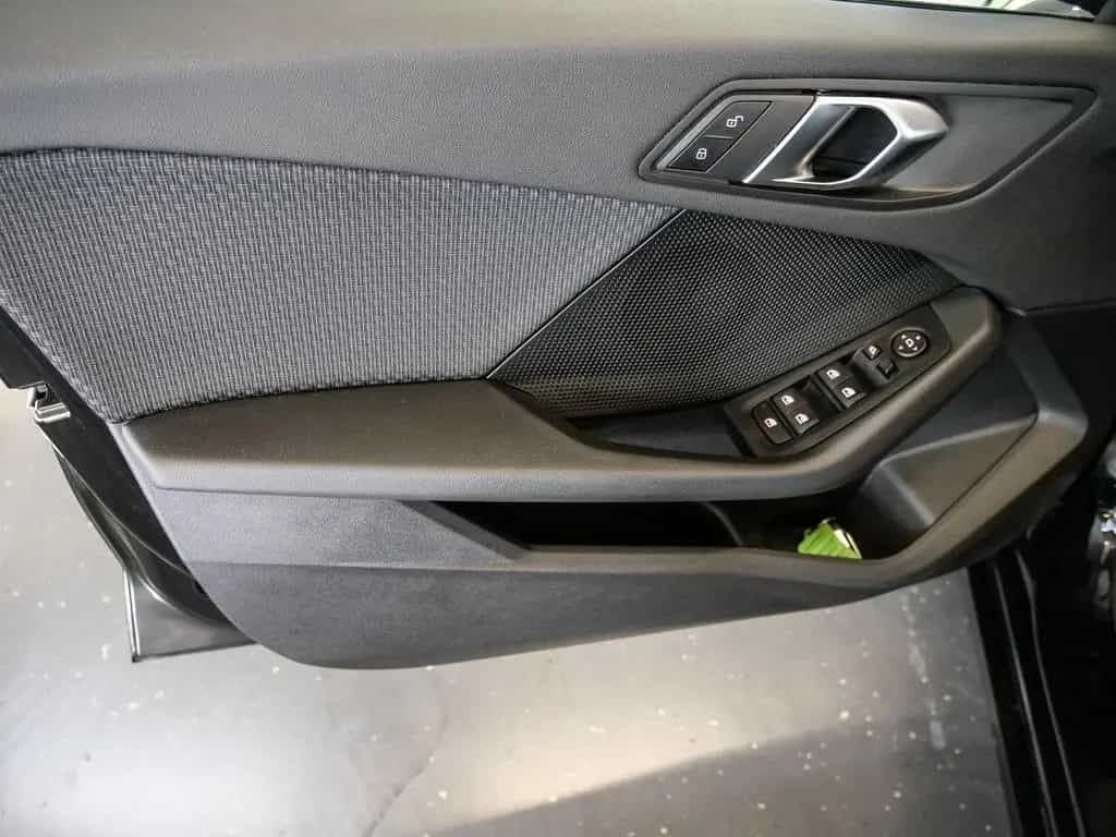 BMW 118 i Advantage Aut Nav LED PDCv+h HiFi 05/2022-photo-22