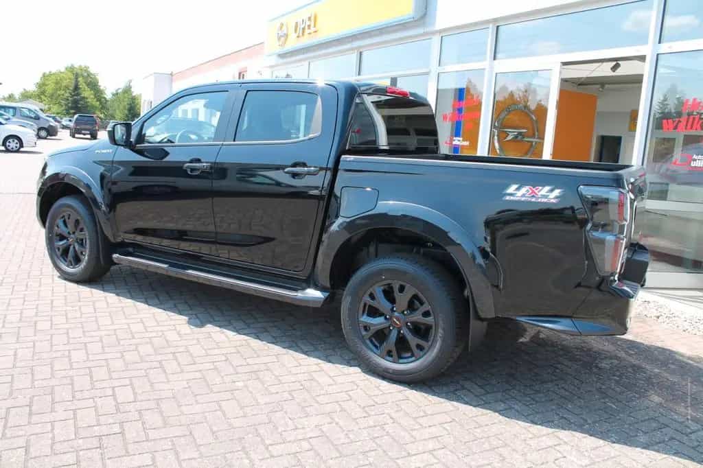 Isuzu D-Max Double Cab 4WD V-CROSS Automatik 03/2025-photo-3