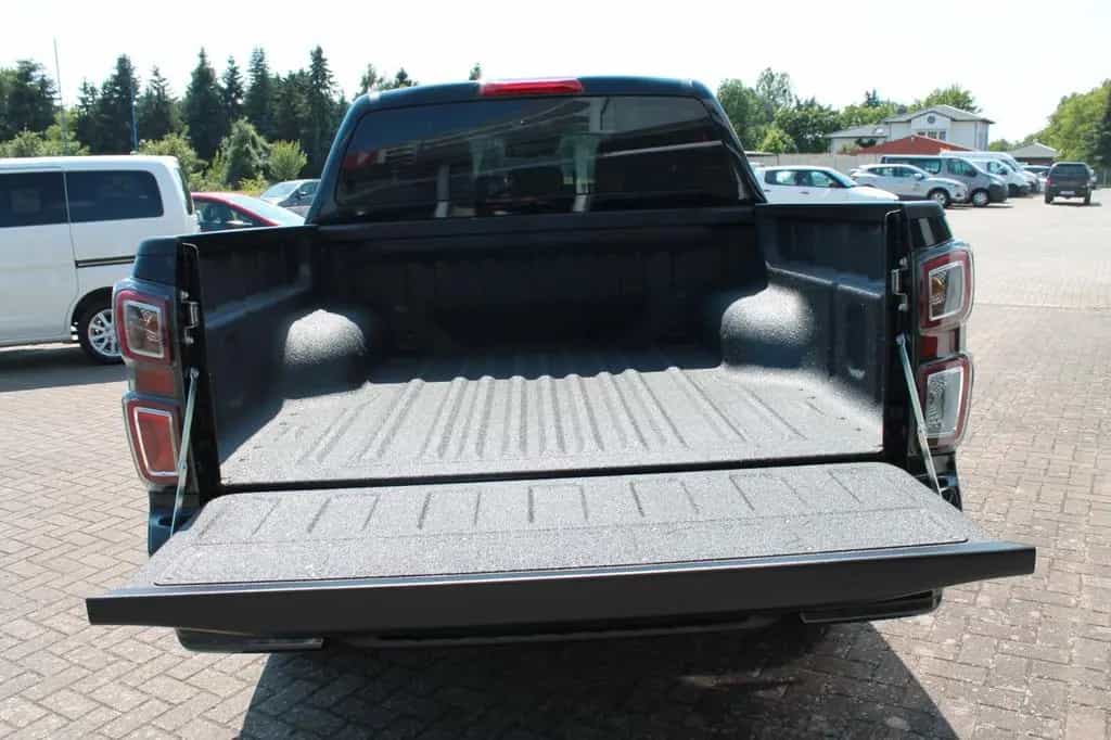 Isuzu D-Max Double Cab 4WD V-CROSS Automatik 03/2025-photo-6