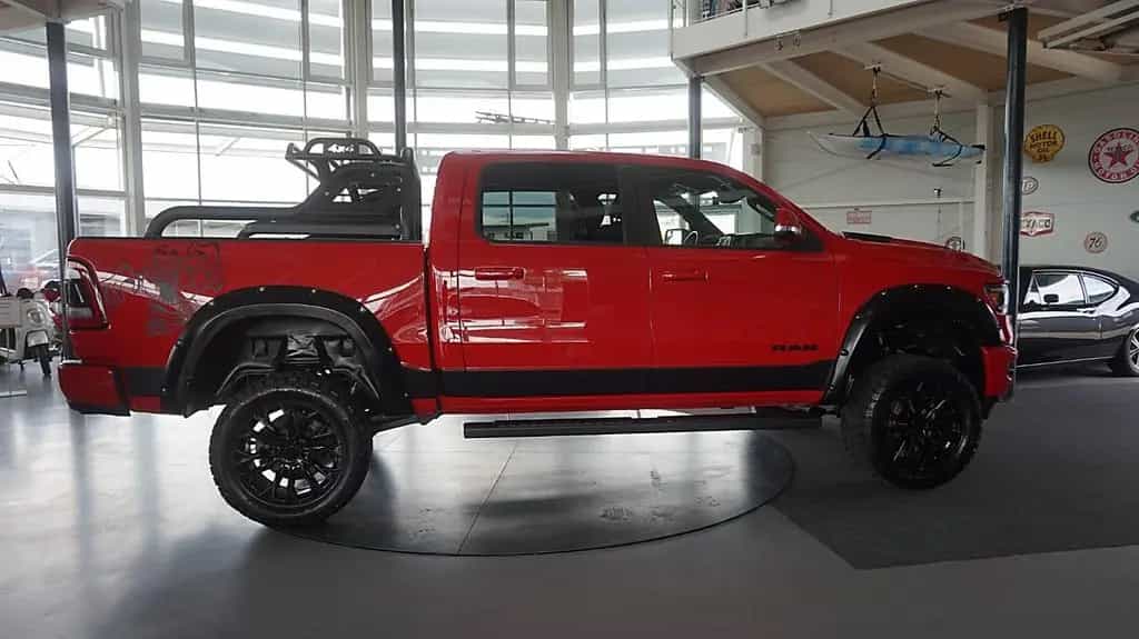 Dodge RAM 1500 HEMI Hoch-Breit* Navi12*Alu20*Crew-Cab 04/2023-photo-2
